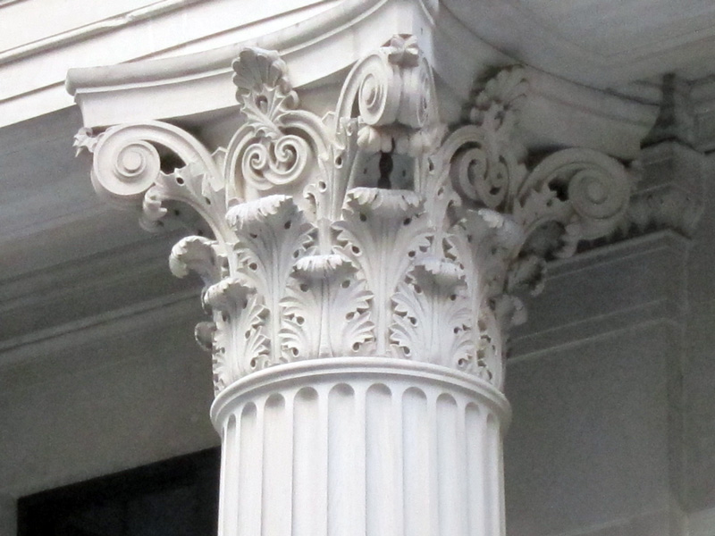 Detail of a Corinthian column on the Federal Reserve Bank of Chicago, © 2013 Celia Her City