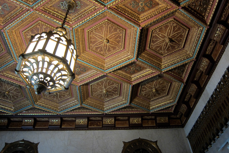 The coffered ceiling of Chicago's Pittsfield Building, © 2013 Celia Her City