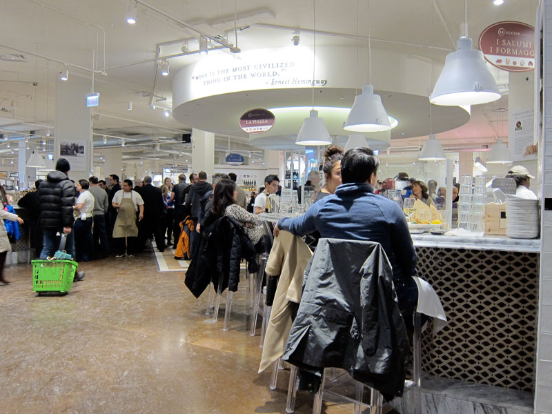There were many patrons eating and drinking upstairs at Eataly that day